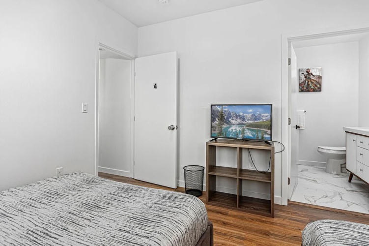 Downtown LA Stylish Suites