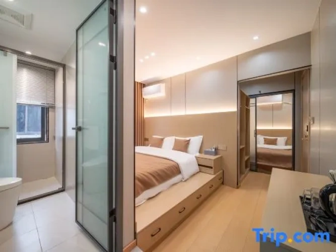 Luxury Suite