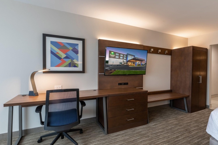 Quadruple Suite