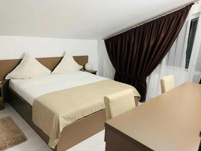 FAST Airport Hotel