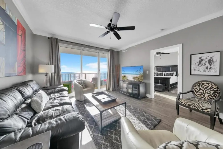 Ocean Reef 704