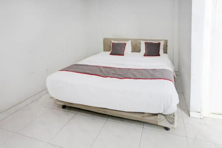 Sky Airlines Guesthouse