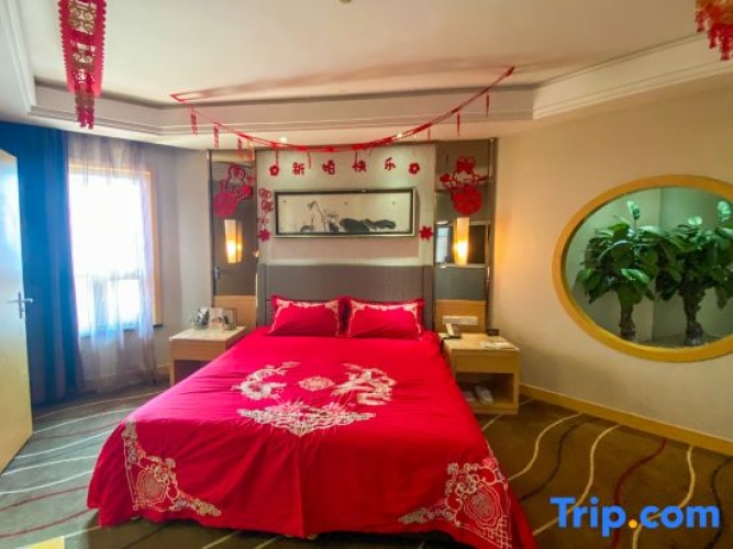 Deluxe Quadruple Suite