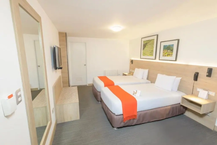 Standard Twin room