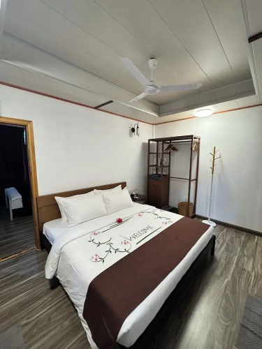 Lhohi White Sand