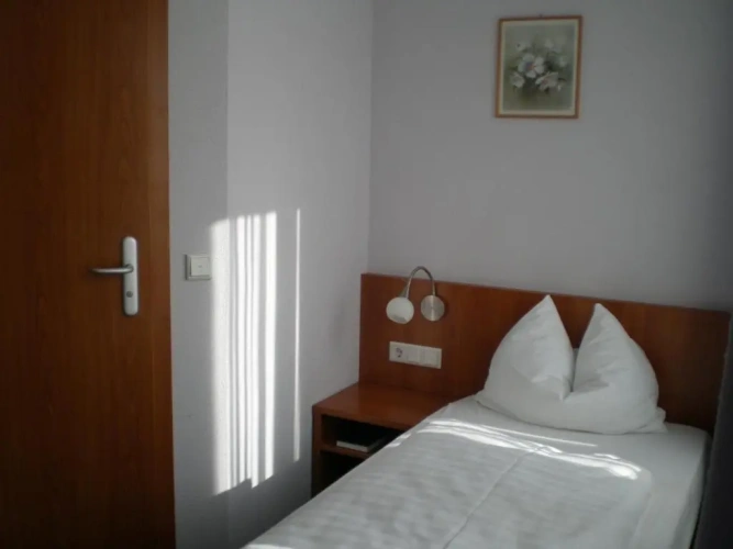 Standard Single room