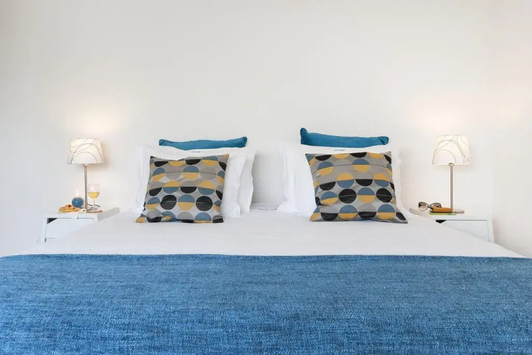 Beachouse - Surf, Bed & Breakfast