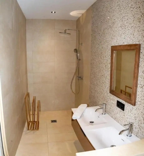 2 Bedrooms Premium Villa
