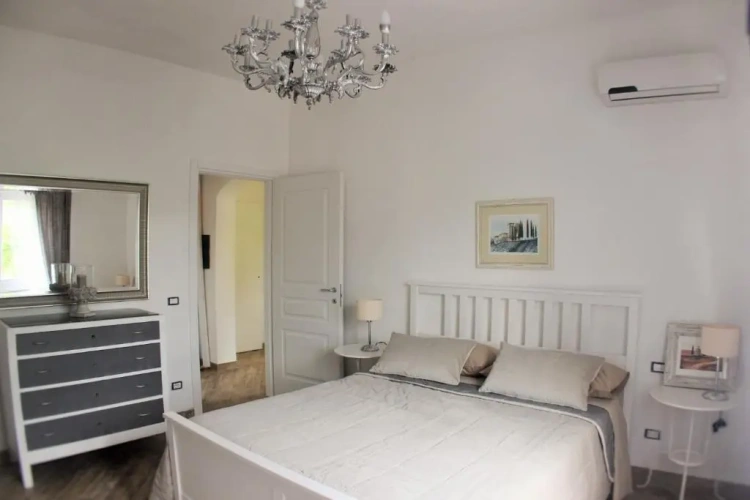 2 Bedrooms Cottage