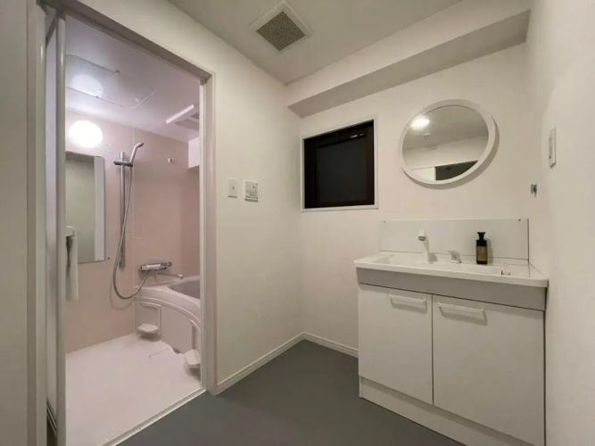 Modern Spacious Apartment Beside Peace Park 10 ppl