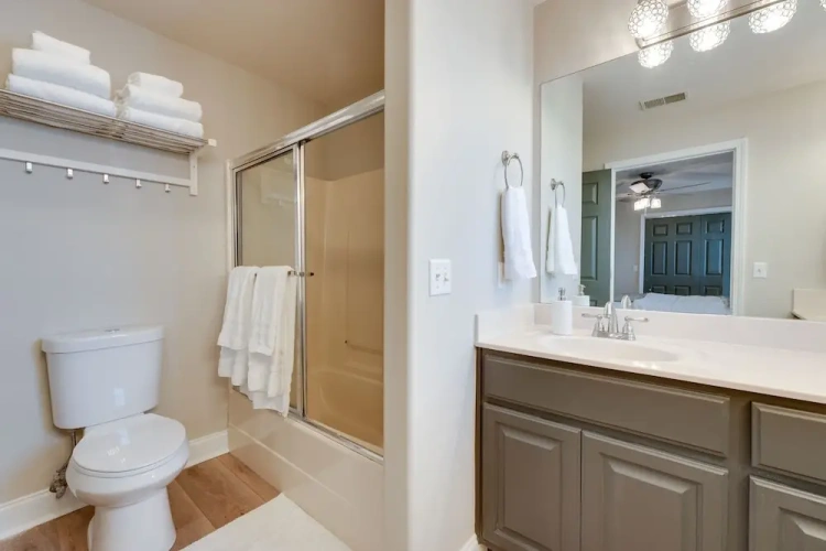 2 Bedrooms Apartment with balcony