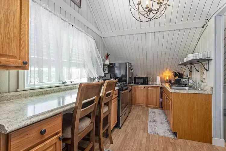 Private Condo w Ocean Views Next to Beach
