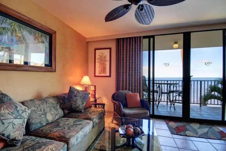 Kihei Beach #306 by Ali'i Resorts