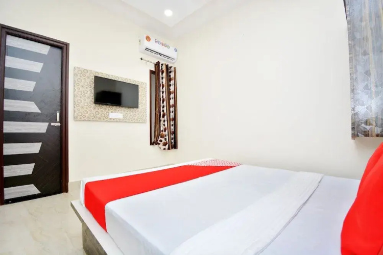 Oyo 41151 Cj Cottage