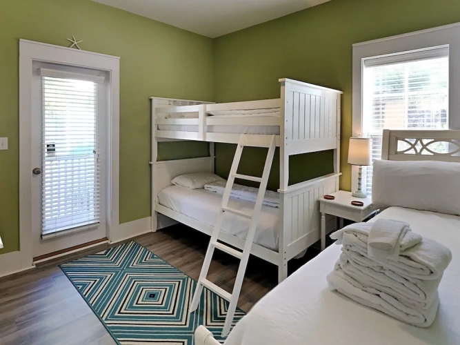 Standard room with balcony and with garden view