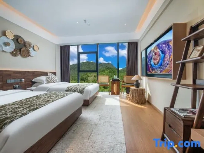 Deluxe Twin room with mountain view