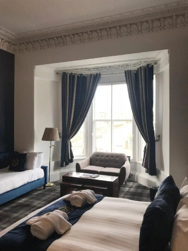 Deluxe Quadruple room