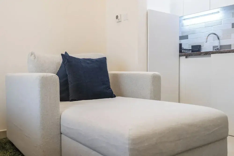 Cozy Studio Budget Friendly