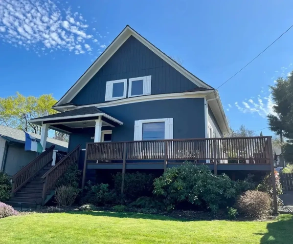 4 Bedrooms Cottage