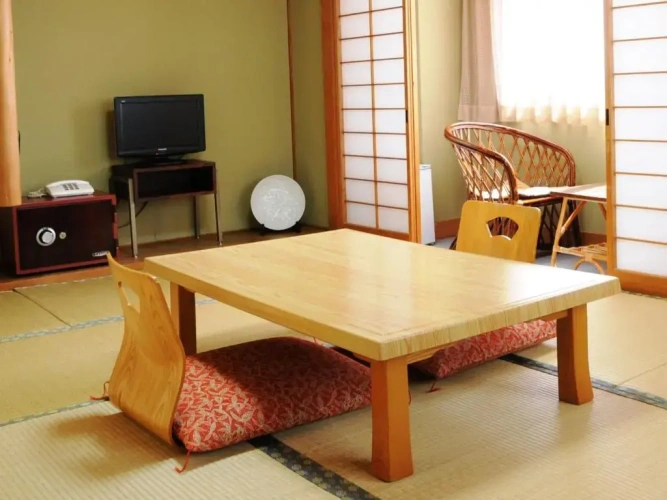 Standard Family room with mountain view