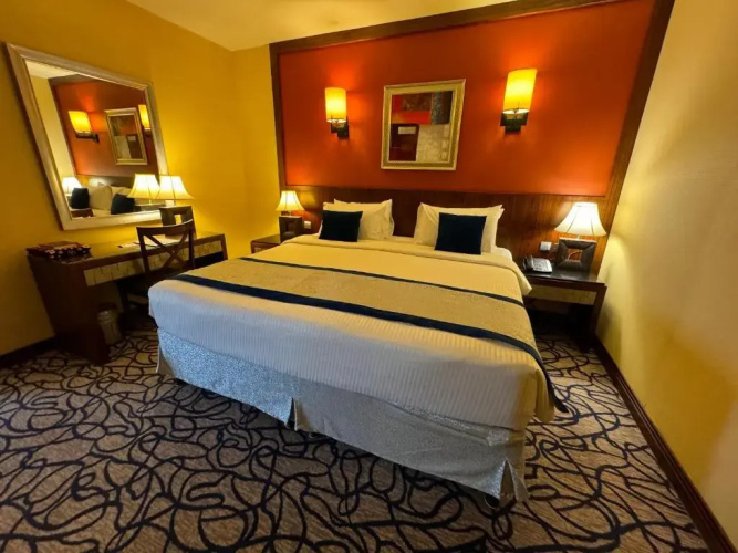 Al Safwah Hotel Tower 1