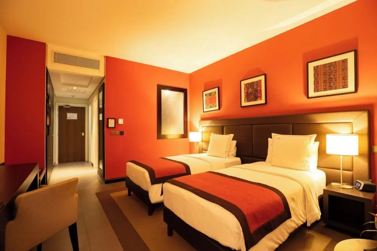 Deluxe Twin room with balcony