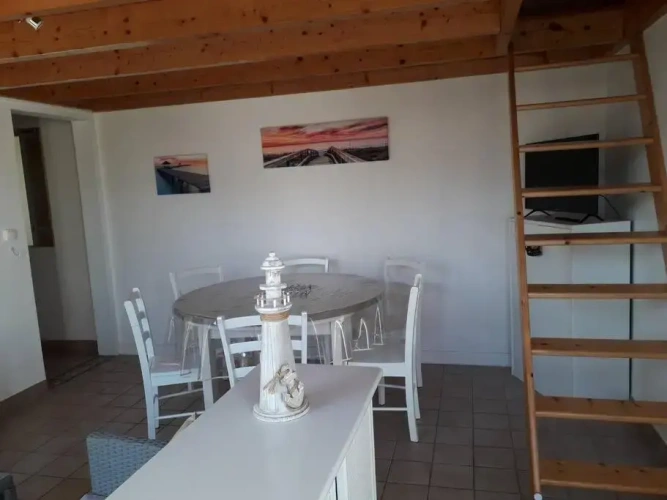 3 Bedrooms Cottage
