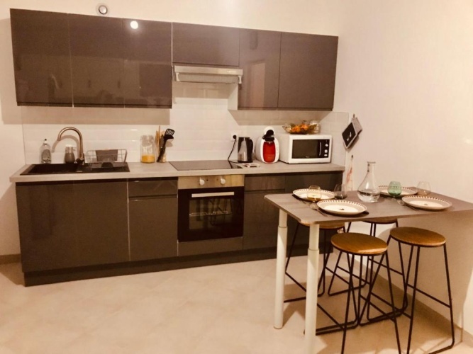 1 Bedroom Apartment