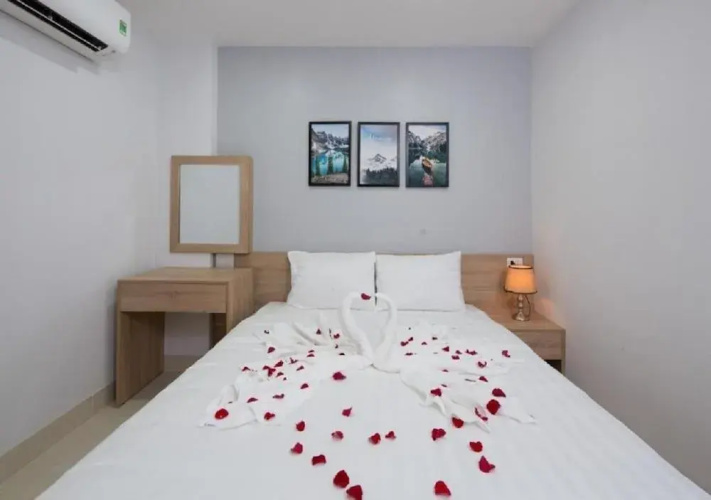 Luna House Danang