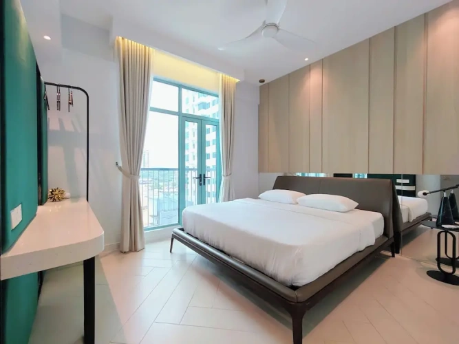 Superior Double Suite with balcony and with city view