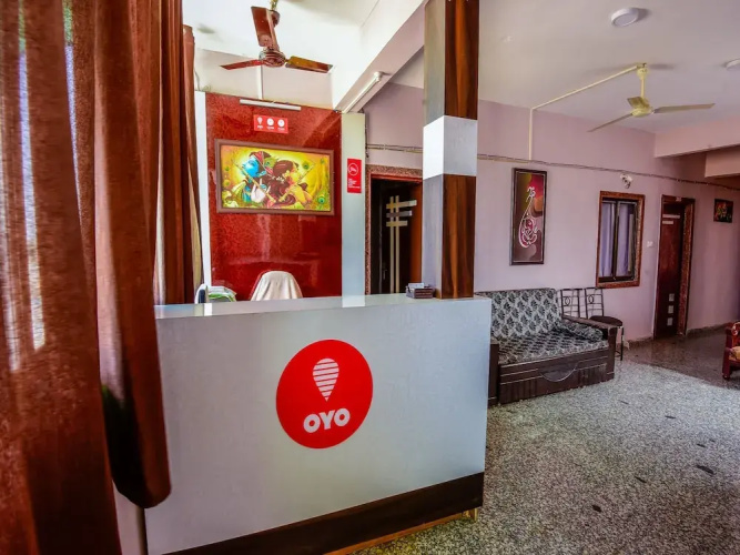 OYO Flagship 13585 Hotel Delight