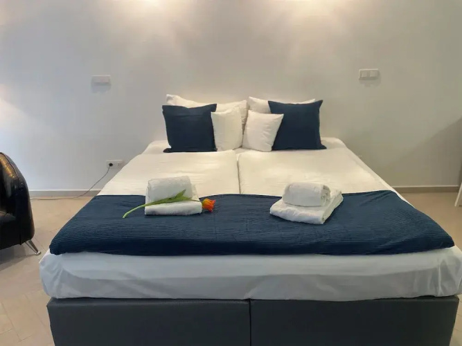 Smart Carrara Apartments