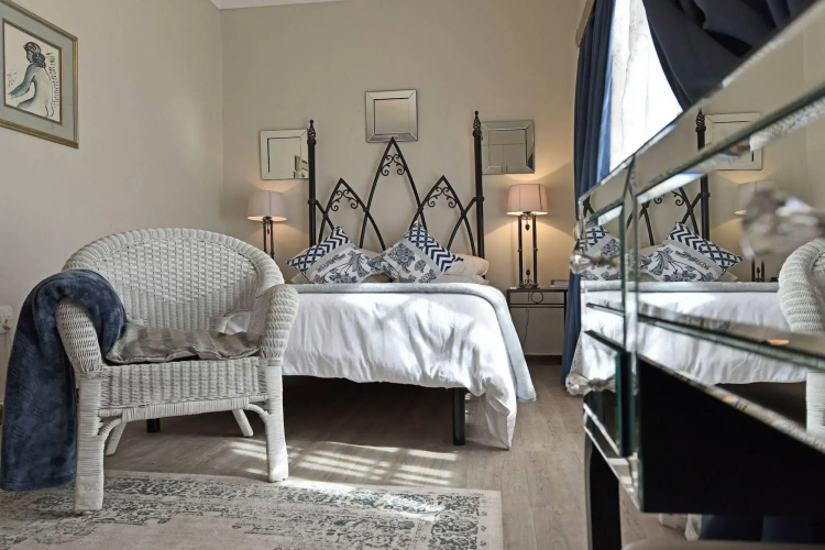 Bloemstantia Guest House