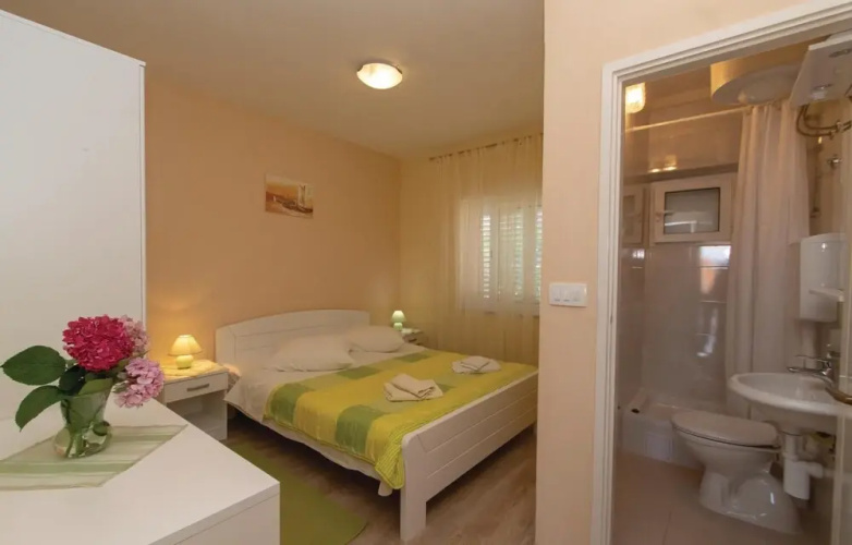 Stunning Home in Orebic With Wifi and 2 Bedrooms