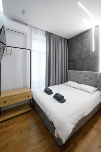 Royal apartment on Hmelnytskogo 37