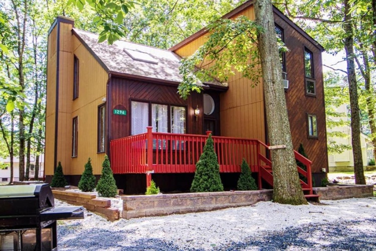 3 Bedrooms Chalet