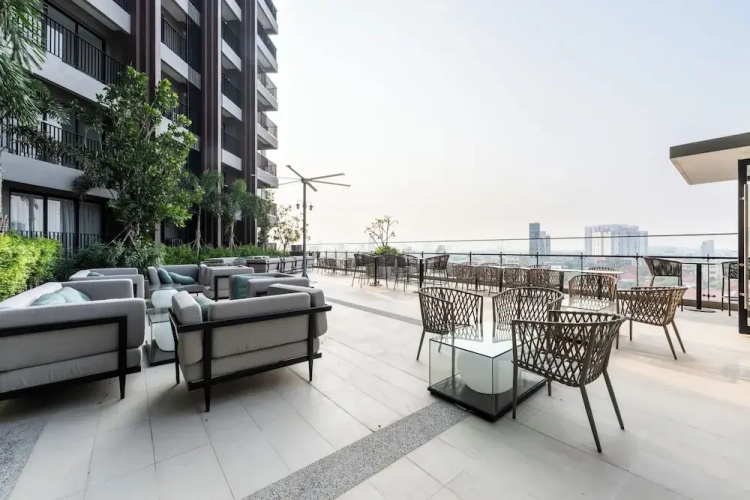 Royal Platinum Condo by Soben Homes
