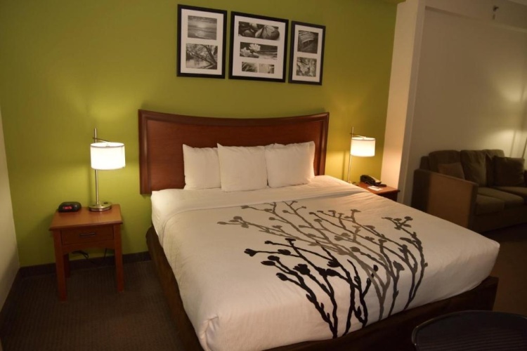 Quadruple room