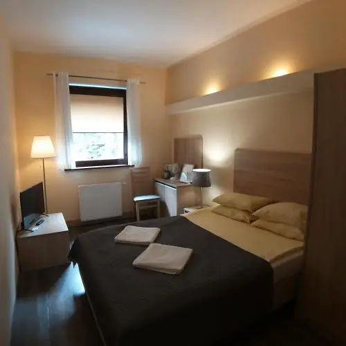 Apatraments Bed And Breakfast Tomula