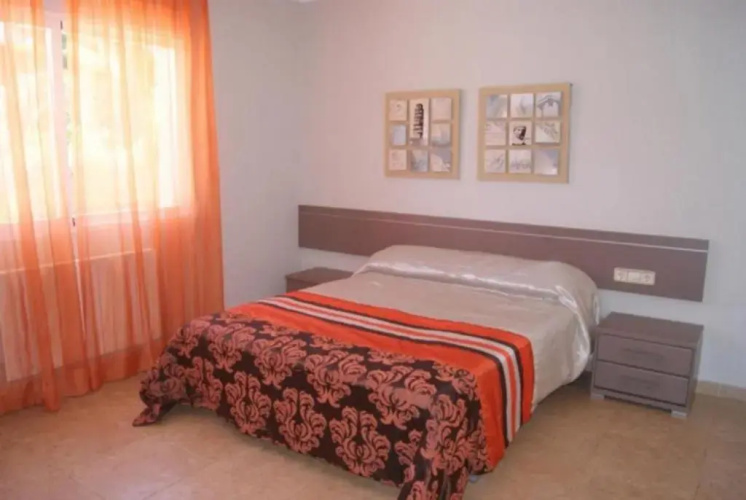 0001 Villa Mahon