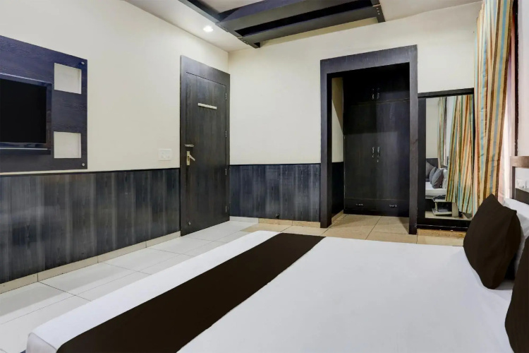 M2 Hotel & Restaurant