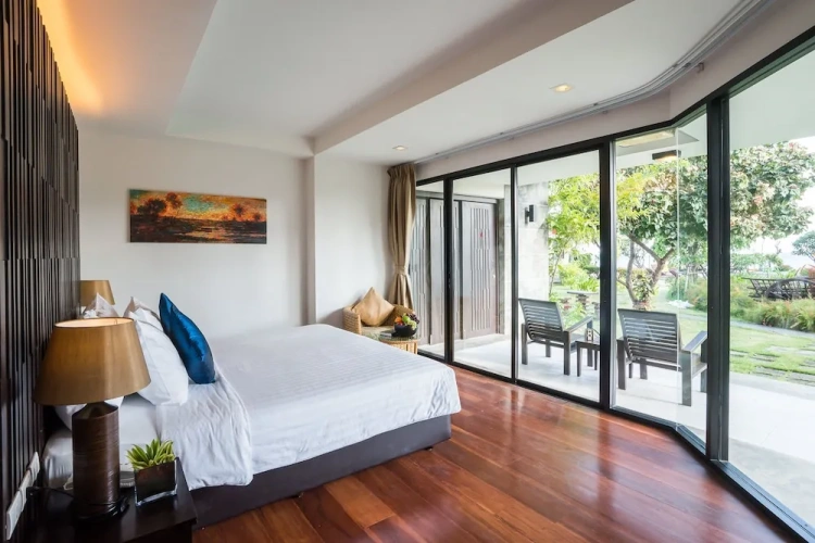 Premium room with balcony