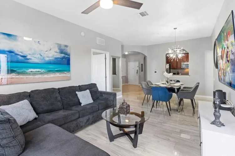 4102 Breakview Drive #304