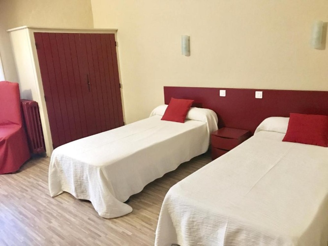 Standard Twin room with balcony