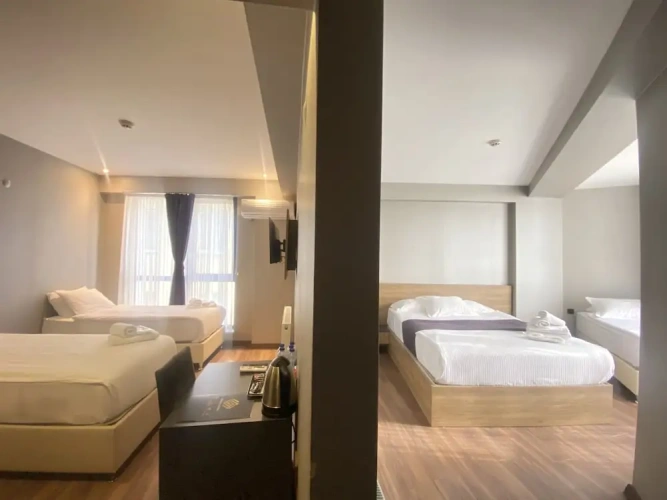 2 Bedrooms Family Suite with city view