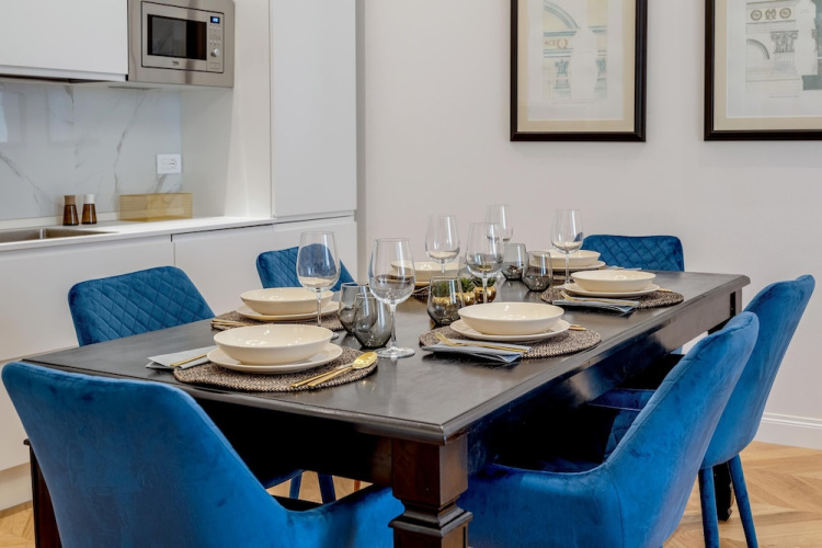 Genteel Home Giraldi