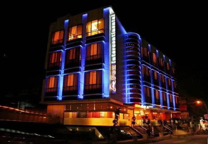 Hotel Apex-Karma Restaurant