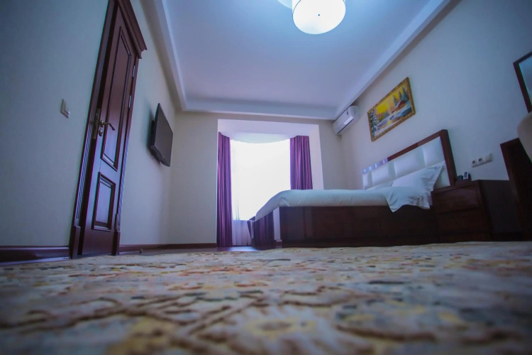 Ayni Hotel