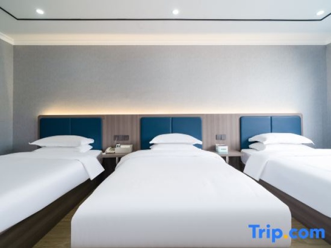 Premium Triple room