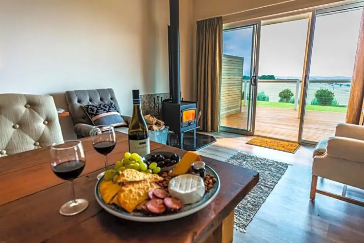 Coastal Lodge